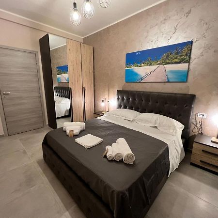 Holiday House カターニア エクステリア 写真