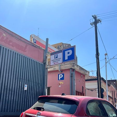 Holiday House カターニア エクステリア 写真